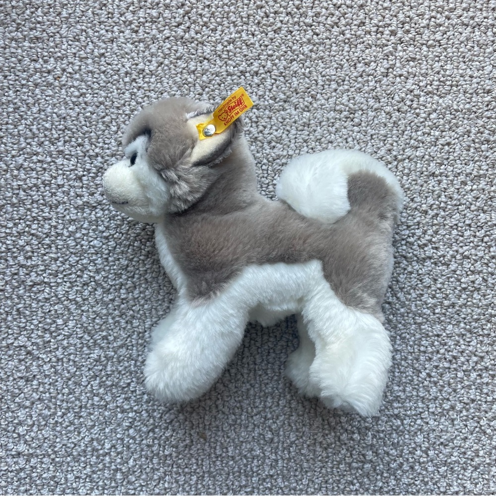 Steiff Bernie Husky Dog - Soft Plush Stuffed Animal Puppy Grey White - 104985